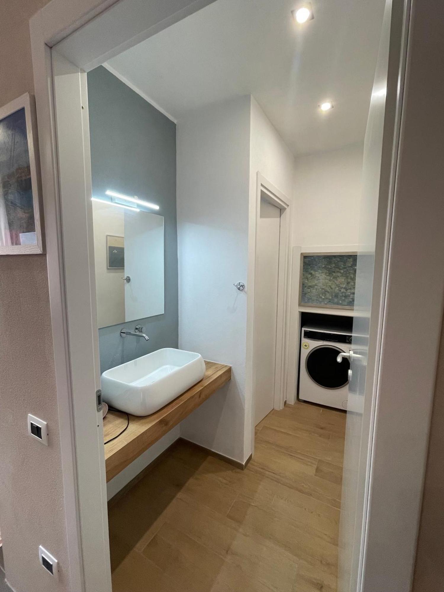Appartamento Suite Sardinia Holiday กาญารี ภายนอก รูปภาพ